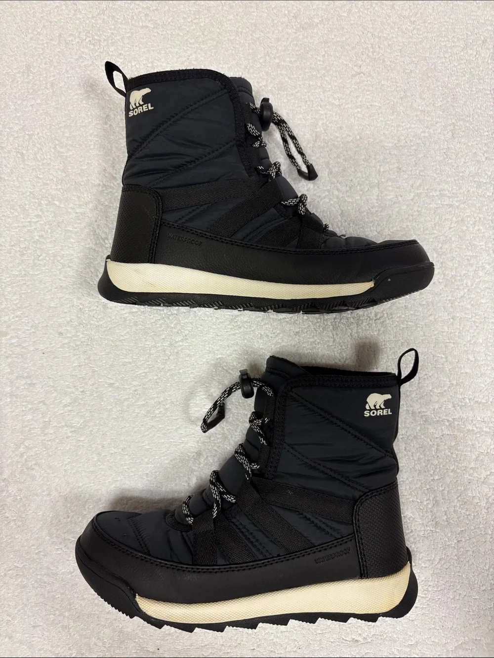 Sorel Kids Black Whitney Winter Boots quilted unisex size 2
